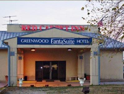 Red Carpet Inn Fanta Suites Hotel Greenwood Esterno foto