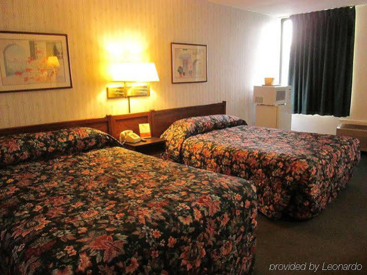 Red Carpet Inn Fanta Suites Hotel Greenwood Esterno foto
