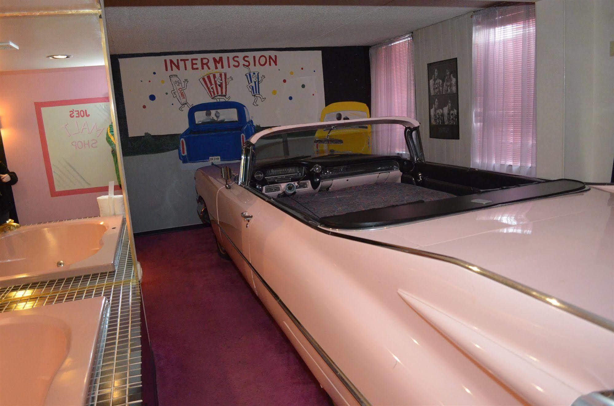 Red Carpet Inn Fanta Suites Hotel Greenwood Esterno foto